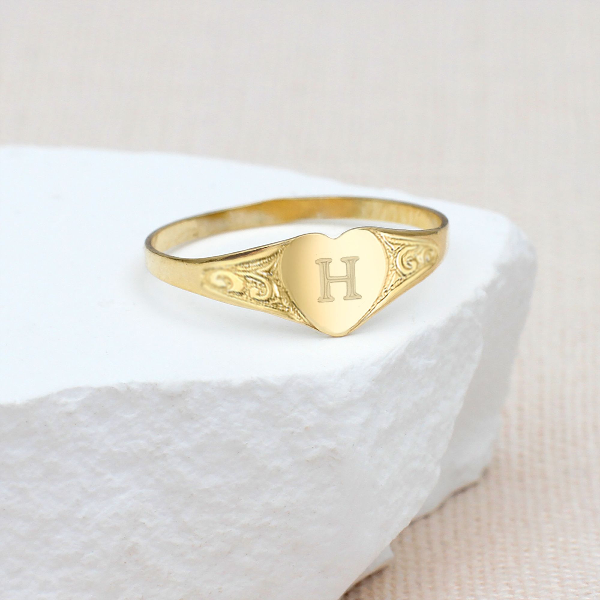 Personalised 9ct Yellow Gold Heart Child\'s And Ladies Signet Ring